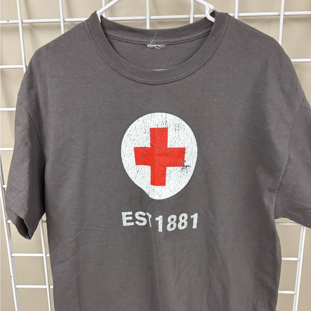 American Red Cross cotton t-shirt size L/XL(?) Tage is missing: READ MORE